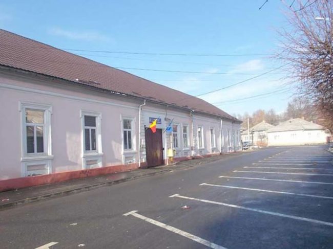 Centrul Şcolar pentru Educaţie Incluzivă Târgu Lăpuş